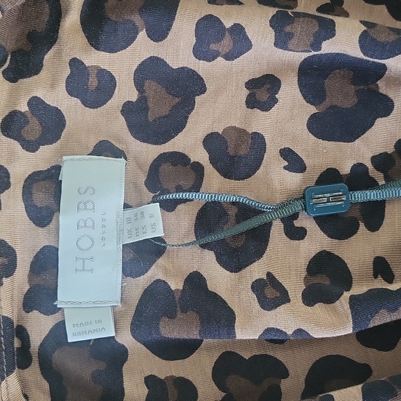 Hobbies in Delilah Wrap Dress size 6. New - Picture 7 of 7